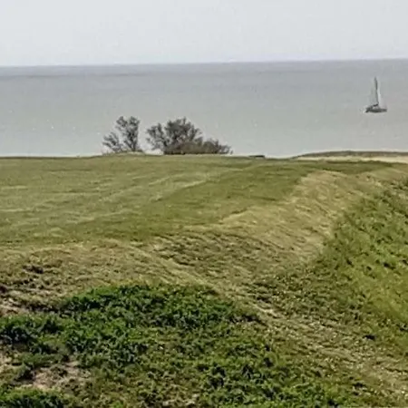 Cosy Front De Apartment